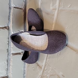Allbirds heathered black women’s flats size 6